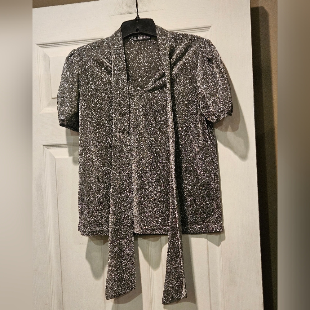 SHEIN TOP